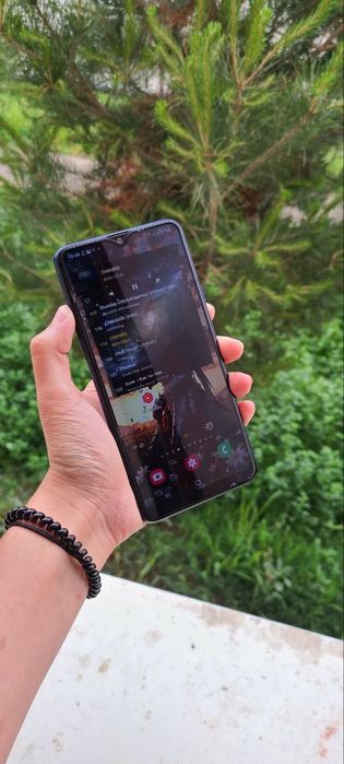 Samsung galaxy A20s karobkasiz