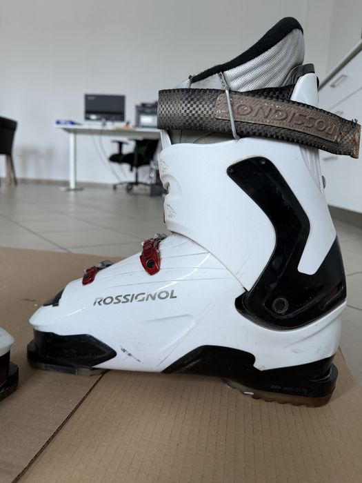 Ски обувки Rossinol