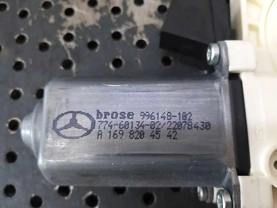 Motoras macara stanga spate mercedes b class w245 996148102 7746013402 a1698204542