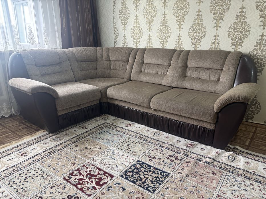 Угловой диван с креслом