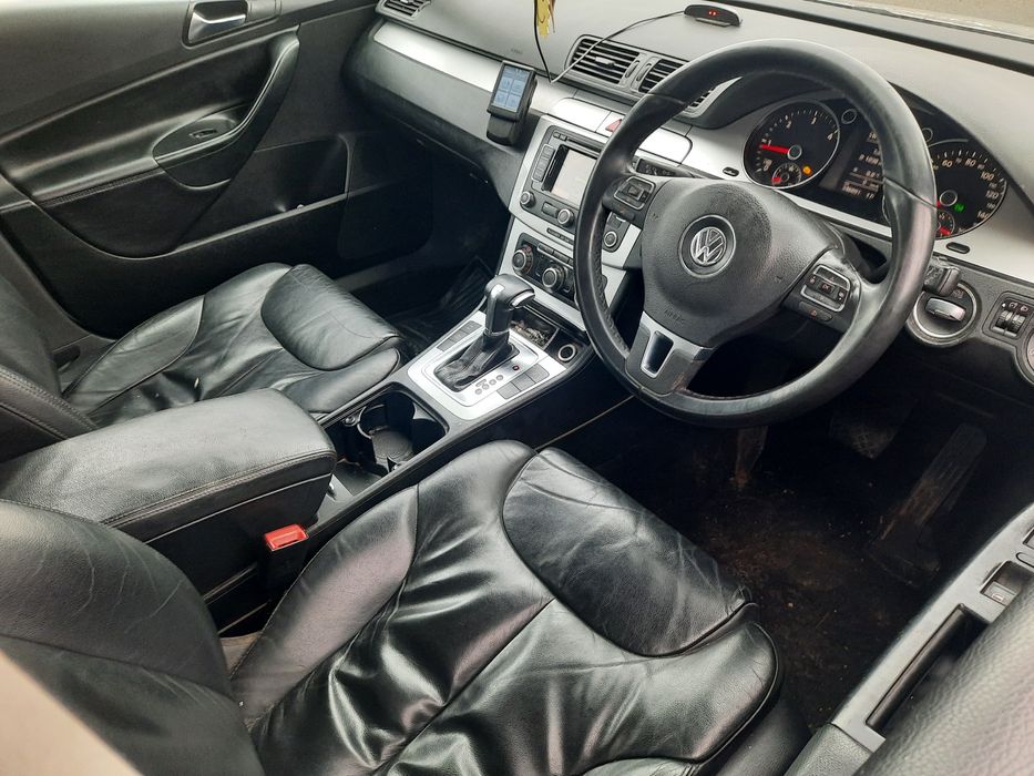Dezmembrez Passat b6 2.0 tdi Cbbb cutie Dsg
