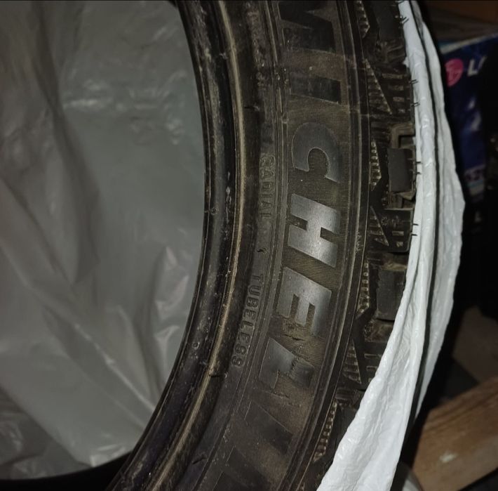 Зимние шины, MICHELIN 245/40 R19