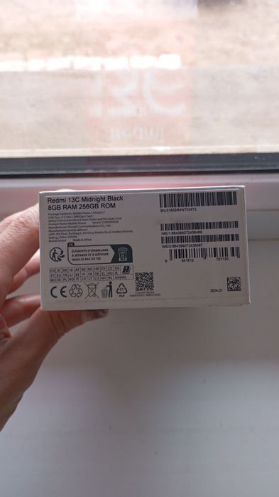 Redmi 13c 8/256.