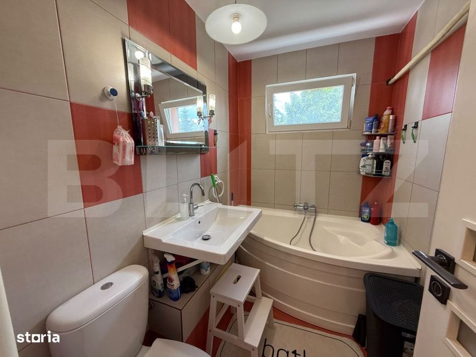Apartament modern cu 2 camere, renovat complet, loc de parcare, zona e