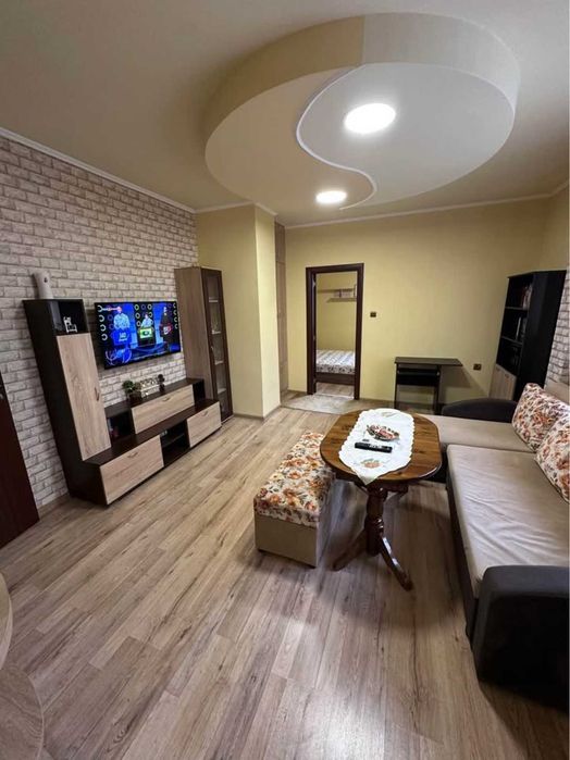 Продава се Двустаен апартамент в Пловдив, Център - 53 кв.м за 2048 €/кв.м - Снимка #1