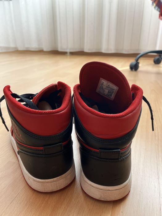air jordan 1 mid adidasi