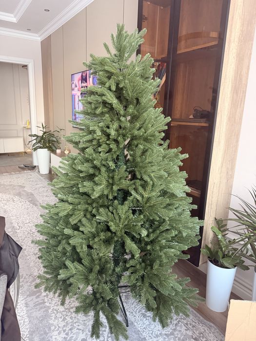 Красивая Ёлка литая