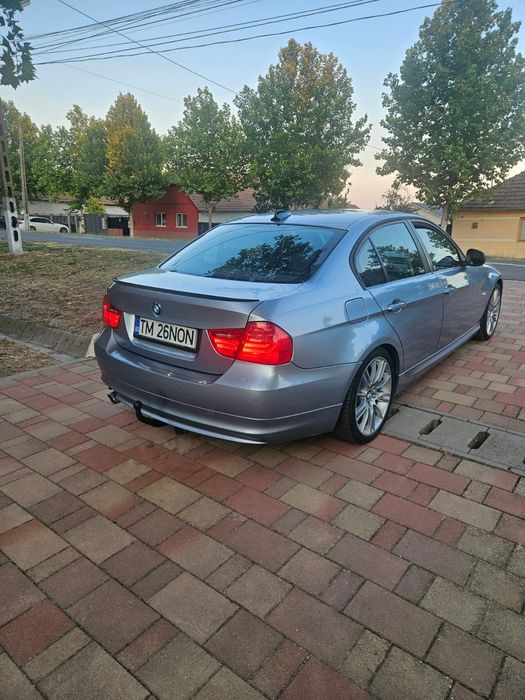 Vând  BMV  seria 3 E 90  Facelift 318d