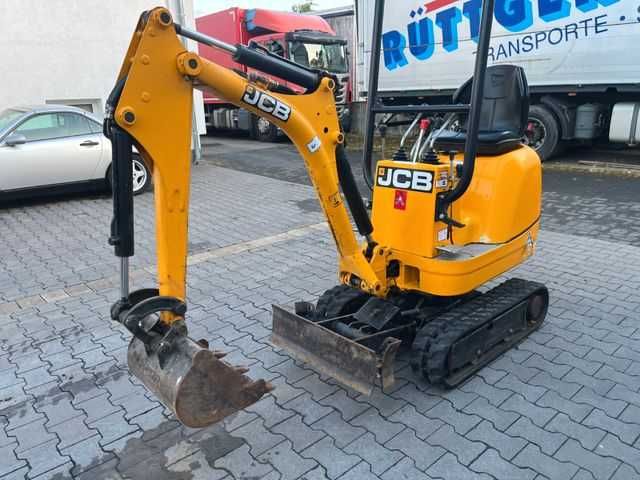 Мини экскаватор на резиновом ходу