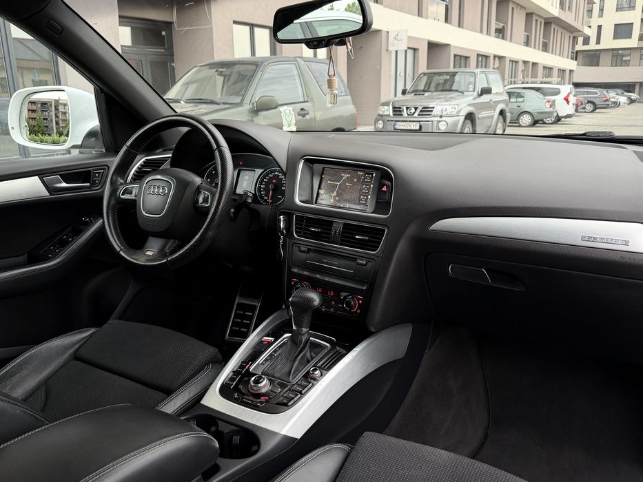 Audi Q5 2.0TDI Quattro S-line Facelift