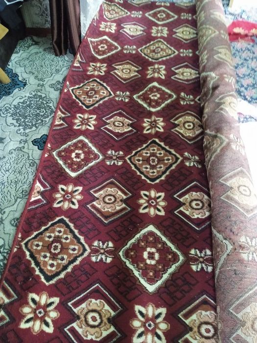 Гилам сотилади холати яхши