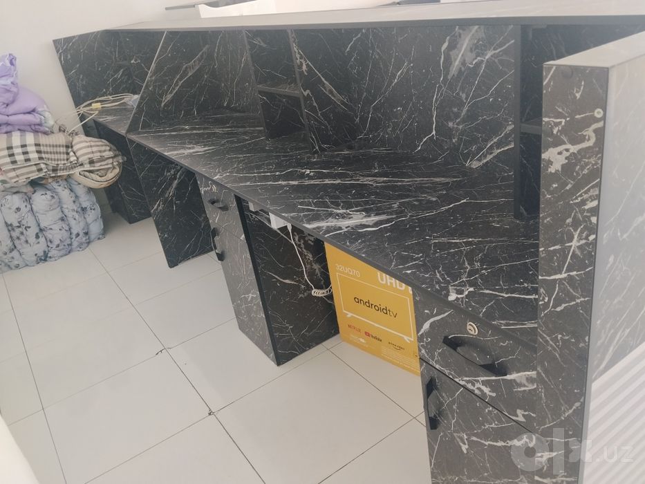 Ресепшен продам состояние отличное