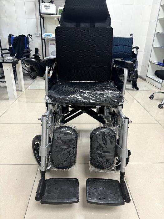 Bir oriq eshak ichiga qalin Dik kiritildi