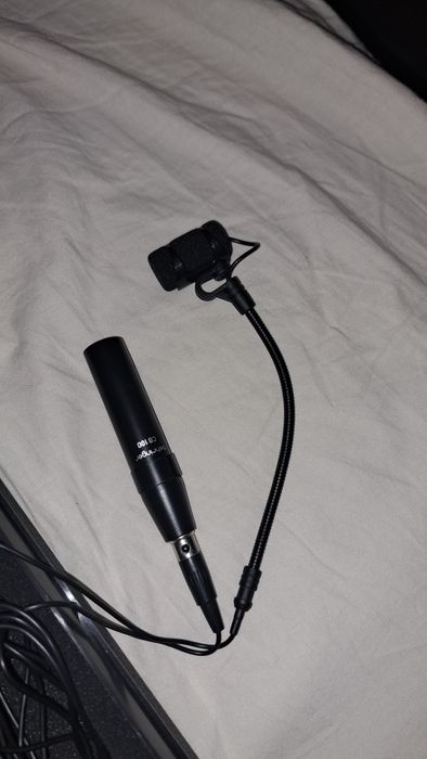 Microfon cu Condensator Behringer CB100