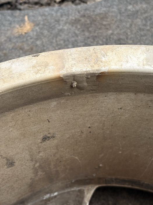 Vand sau schimb jante R19 style 132 in 2 latimi
