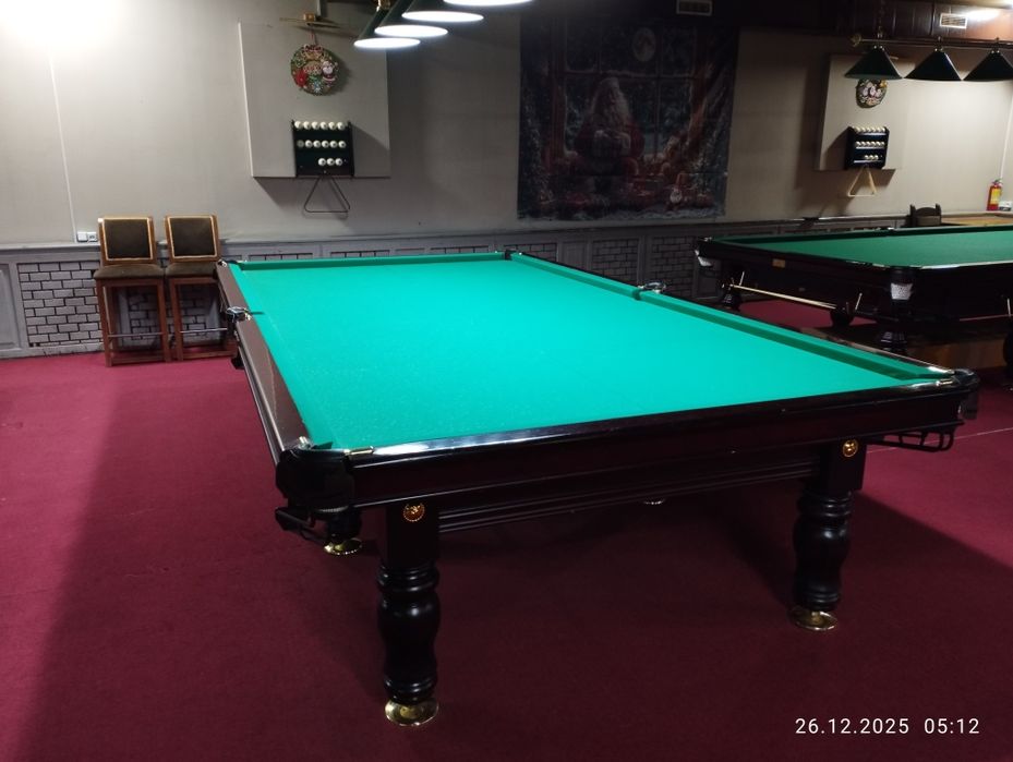 Продаю 12 футовые бильярдные столы (графит)