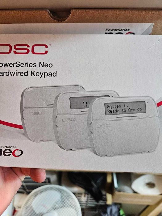 Centrala alarma antiefractie DSC NEO-HS2016NKE+ tastatura NEO HS2LCD + Traf