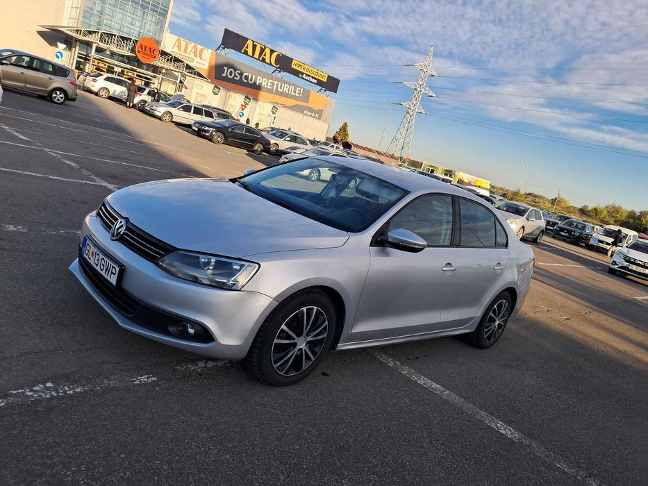VOLKSWAGEN Jetta 2012 — imagine 2