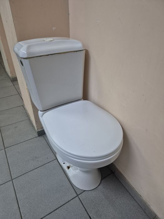 Кервмичечкий Унитаз б/у