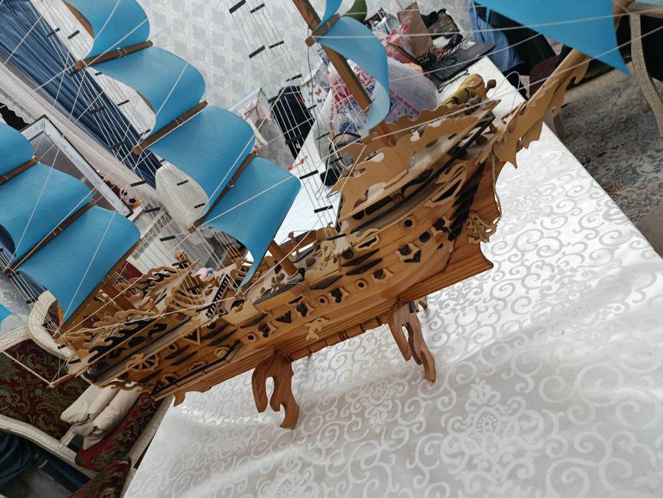 Карабль ручной работы, хорошом состоянии