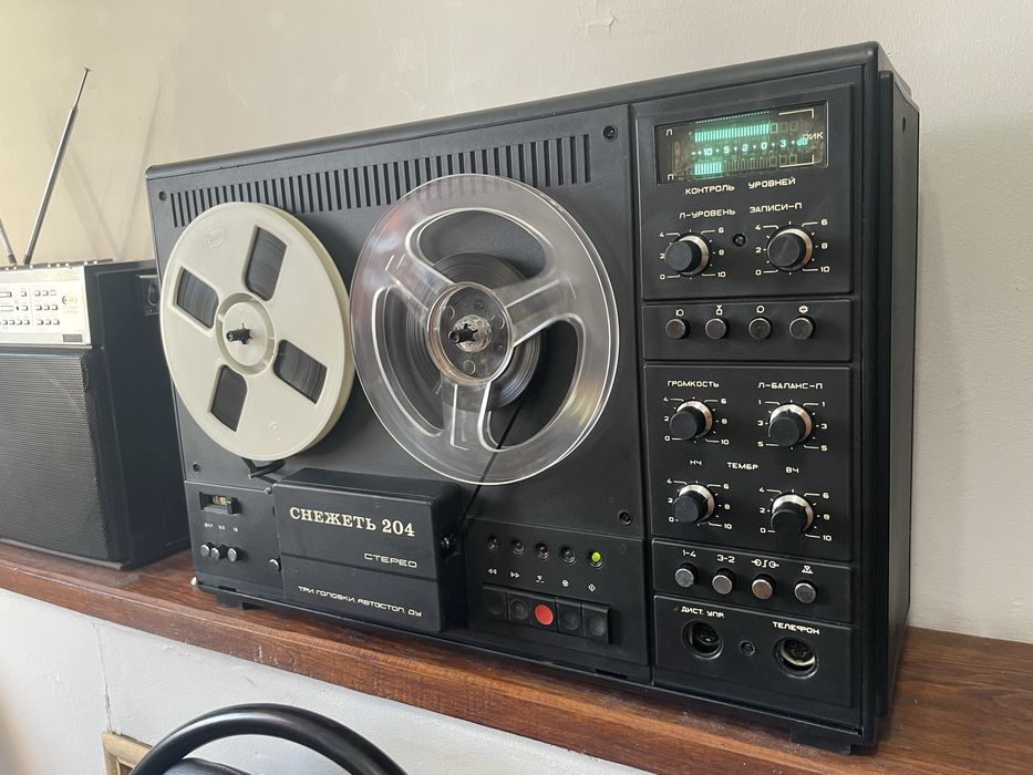 Магнитофон Снежеть-204