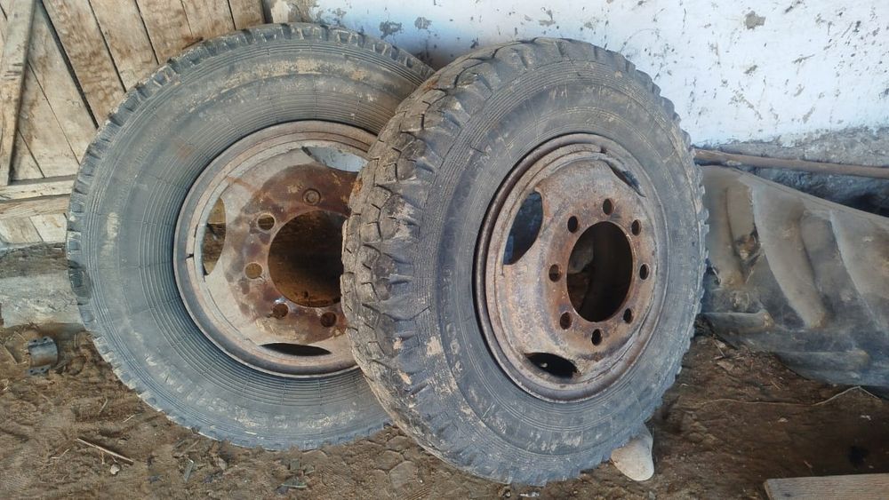 Балон на ЗИЛ с дисками