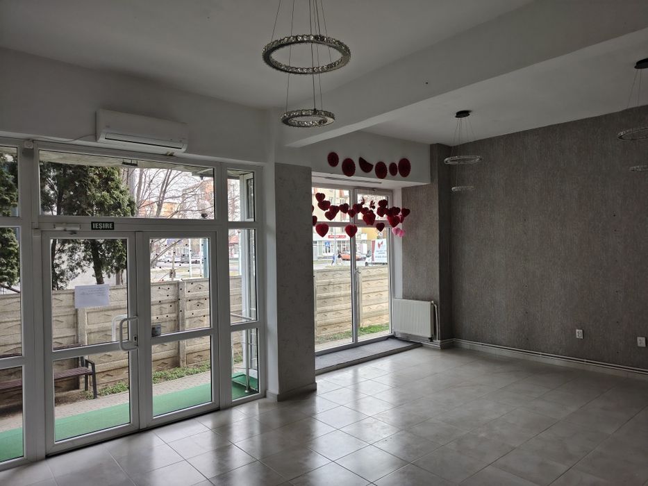 Spațiu comercial 140mp în Centrul Sebeșului