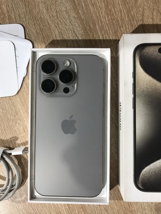 IPhone 15 pro 128gb 89akb