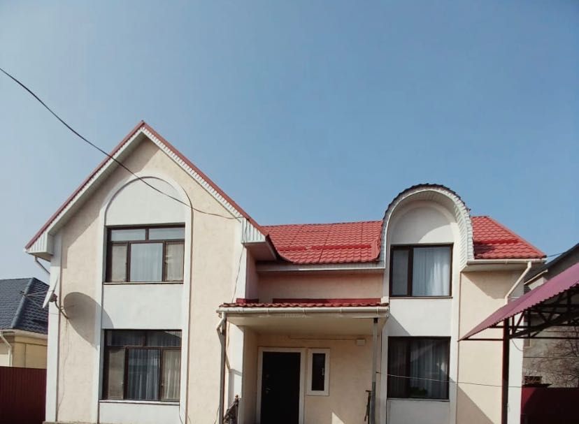 Продам двухэтажный дом