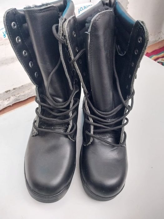 Берцы новые размера 42