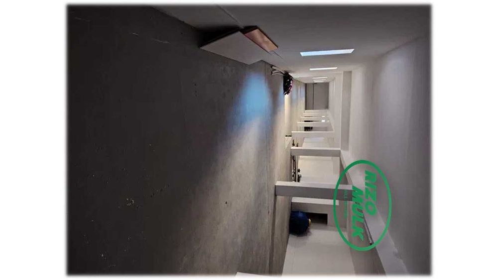 ХХХ  продается склад Янги йул  бетонка юзида  21 сот. цена 410000