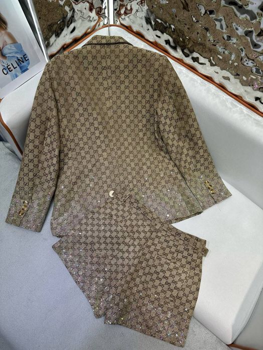 Уникален Комплект gucci