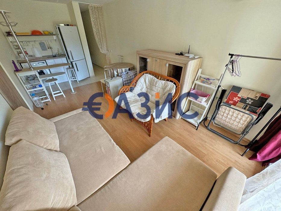Продава се Двустаен апартамент в Свети Влас - 74 кв.м за 994 €/кв.м - Снимка #1