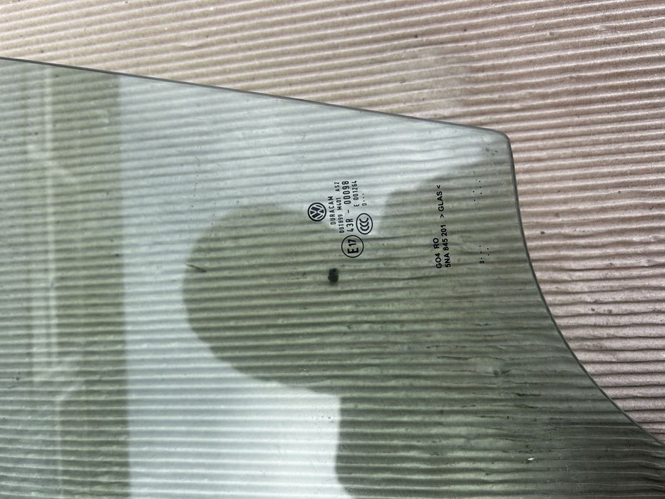 Geam ușă stânga față Volkswagen Tiguan 2022