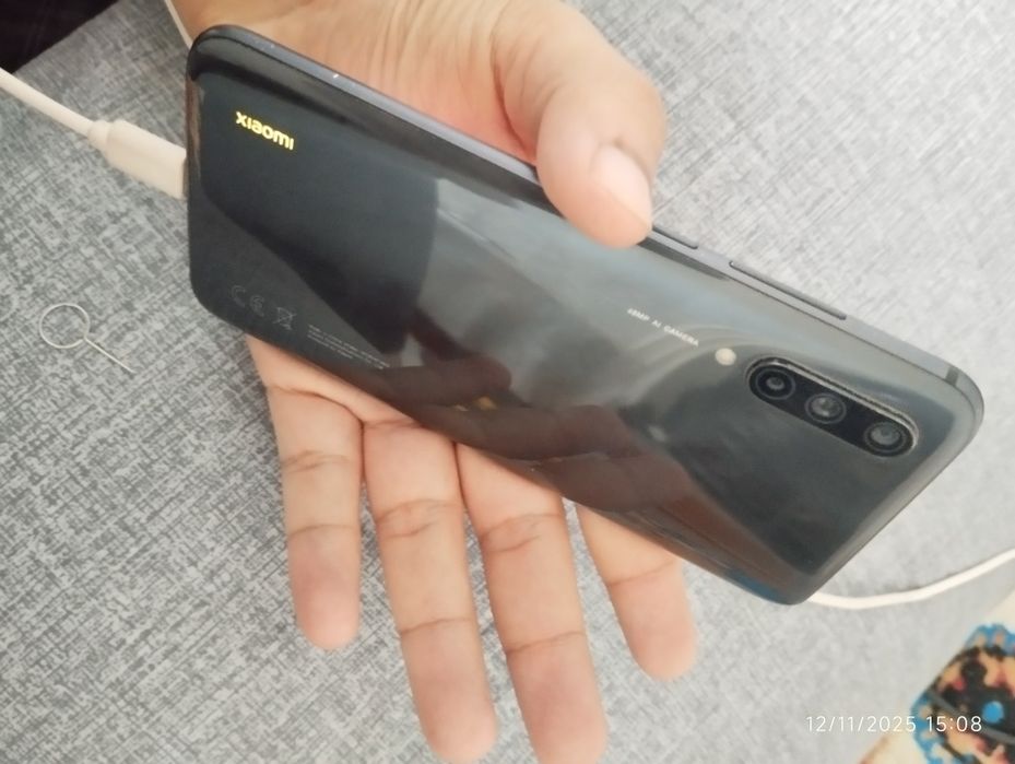 Xiaomi mi 9 lite, 6/64GB. Flagman. Aybi yoʻq.