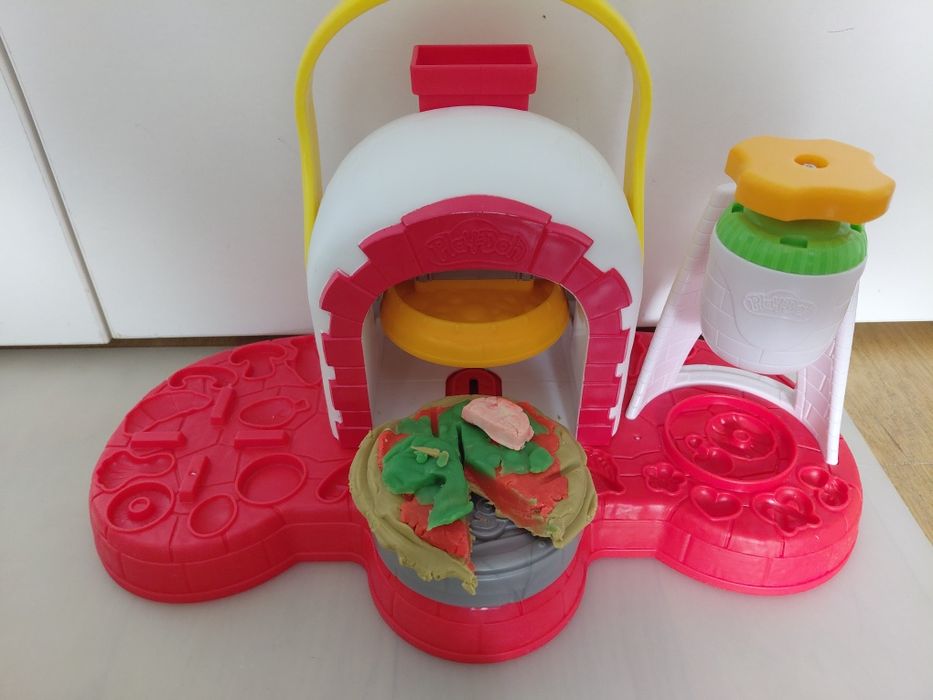 Пластилин машина за правене на пица Play Doh