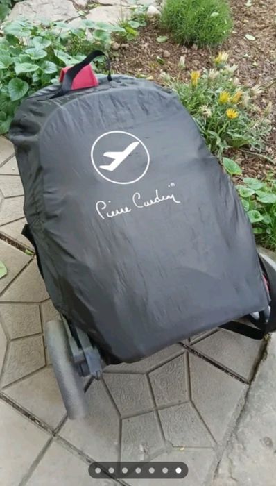 Детская коляска pierre cardin в отличном состояние