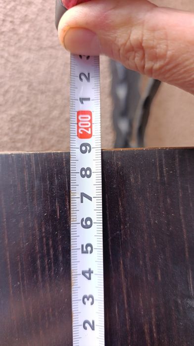 Входна врата с затварящ механизъм !