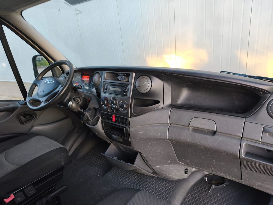 Iveco 35s11 an 2014 sasiu gol