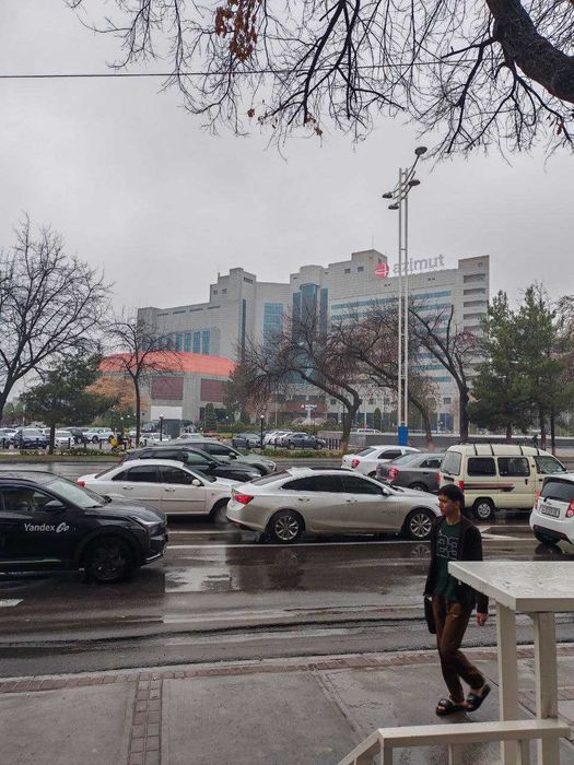 Под  аренду Аптеки, Офиса, Магазина, вдоль центральной дороги!