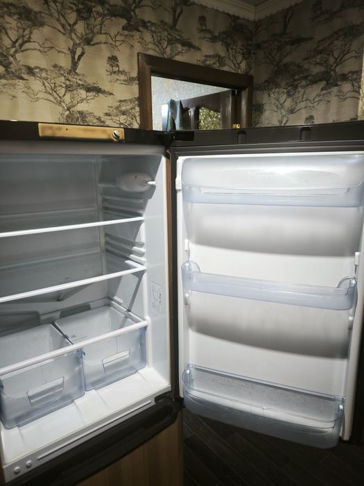 Холодильник indesit