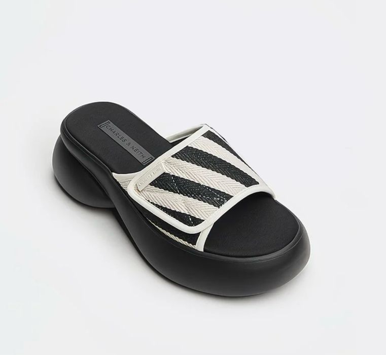 CHARLES&KEITH  Уличные тапочки