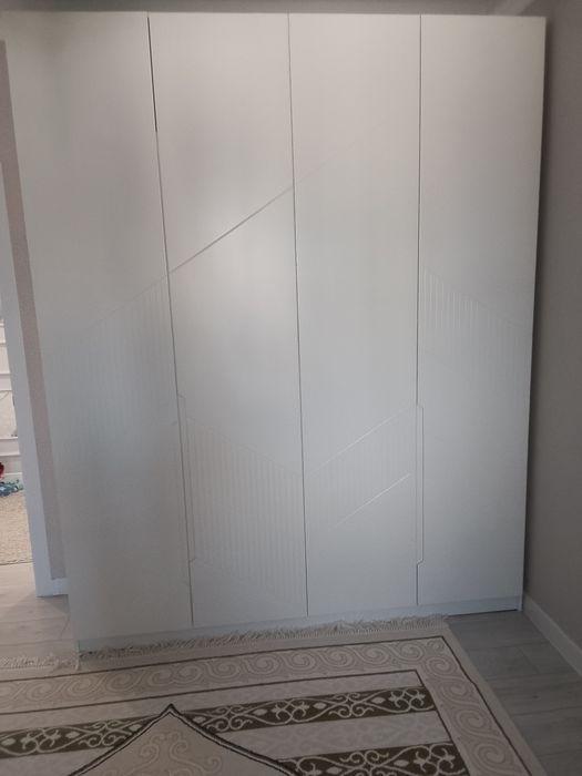 Продам шкаф и прихожей