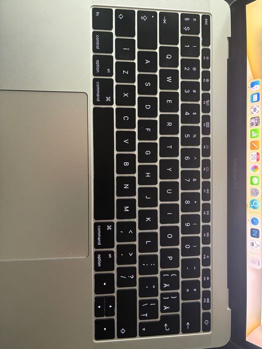 Macbook Pro 2016 13'' 8GB RAM 250 GB SSD - stare foarte buna