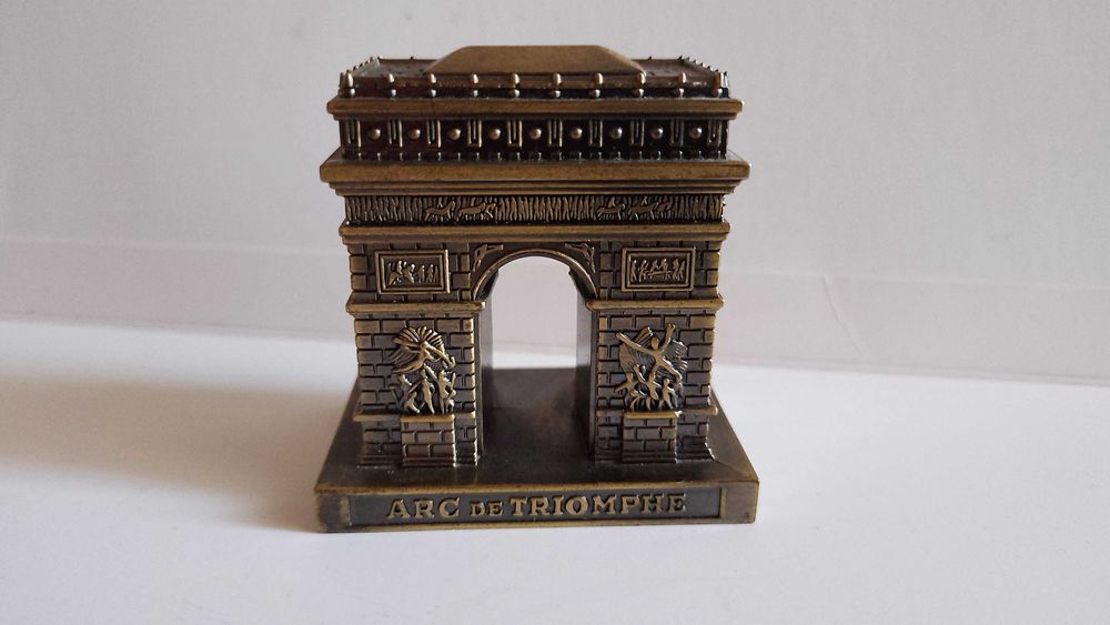 Миниатюри Большой театр, Триумфалната арка и Кремъл