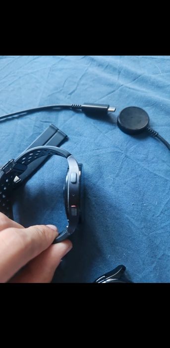 Samsung watch 5 pozele sunt de pe vinted de pe contul meu