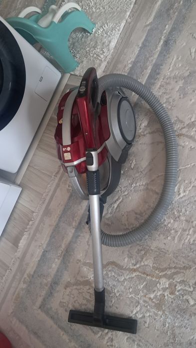 Продам пылесос лджи