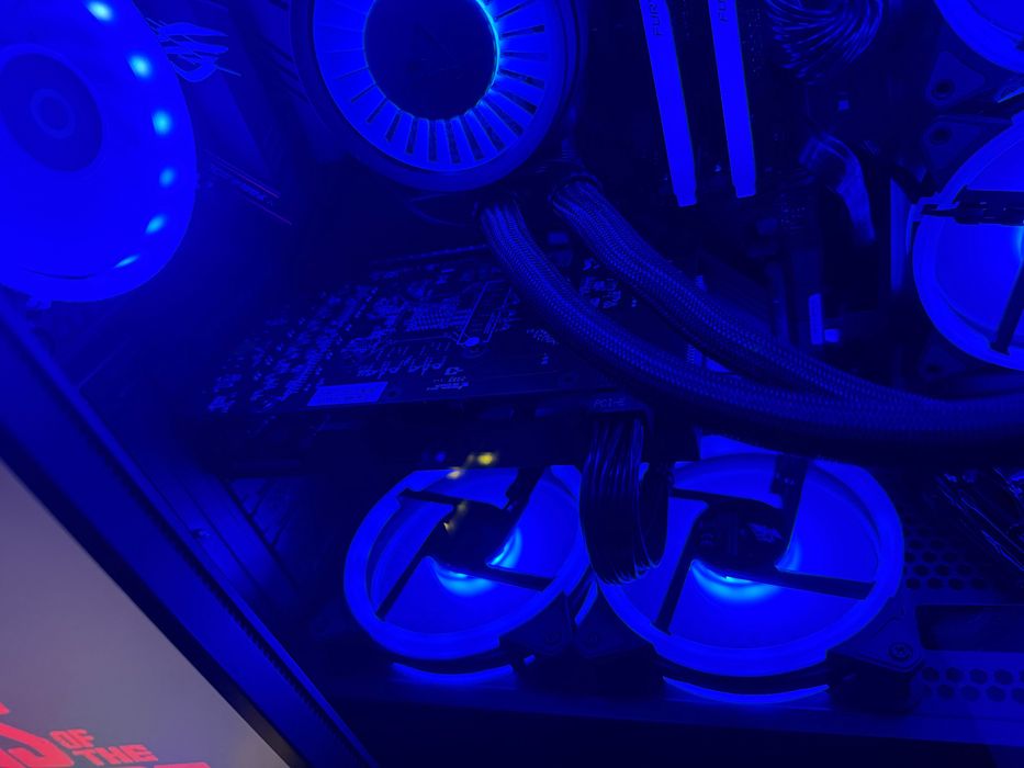 Vând placa video rx6600