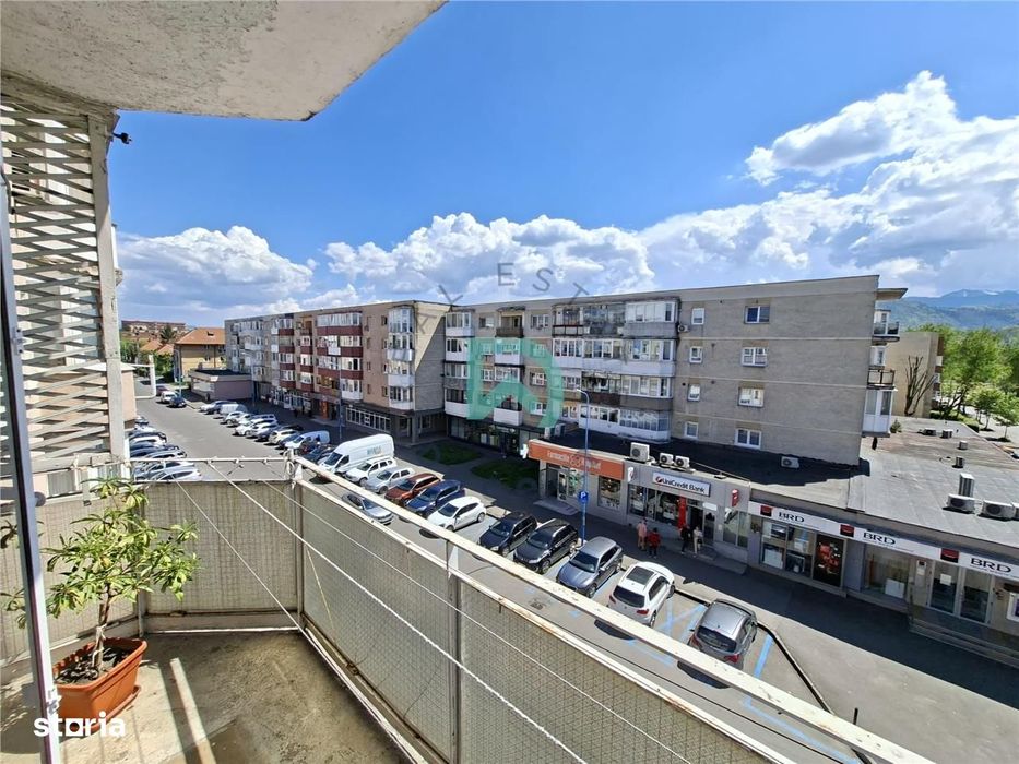 Apartament 3 camere Tractorul, Comision 0, Oltet, Intermediar