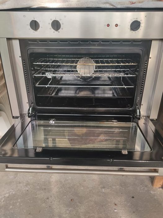 Продаётся электродуховка